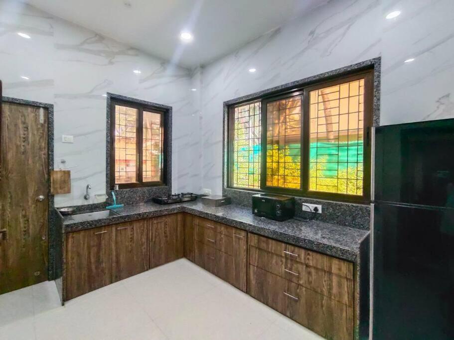 Villa Gk Beach House 5Bhk Pvt Pool Mumbai Exterior foto